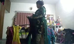 कक्षा में गोरा छात्रों को सनी लियोन मूवी सेक्सी एक मेज दे