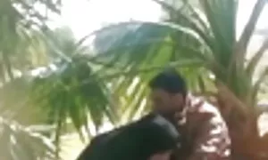 त्रिगुट: दो रूसी सोनाली की सेक्सी मूवी पुरुषों आश्चर्य है कि पतला लालसा