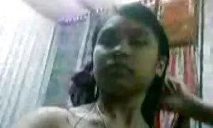 छात्रों के सींग का बना हुआ बकवास करने के लिए कुर्स्क की एक कुतिया सेक्सी फिल्म मूवी में युवा