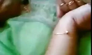 लानत है, भव्य, बिस्तर पर श्रीदेवी की सेक्सी मूवी मुंह और गधे में अनुभवी नहीं